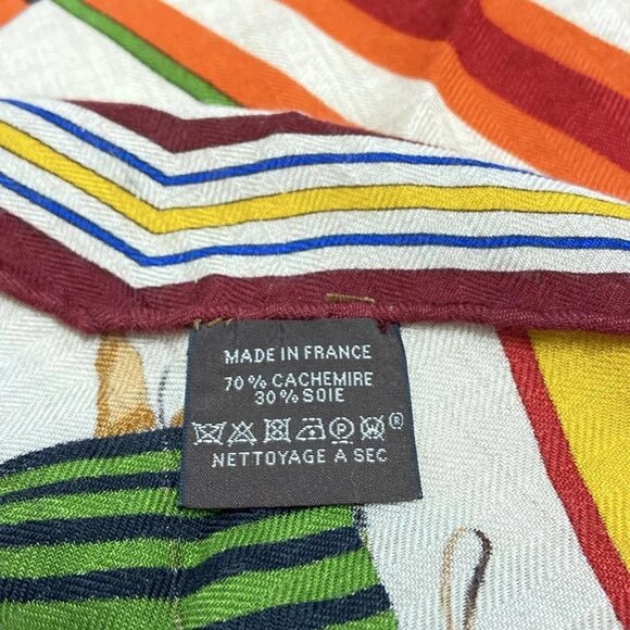 Auth HERMES Losange - Orange Beige Multi Cashmere Silk Scarf - Picture 3 of 12